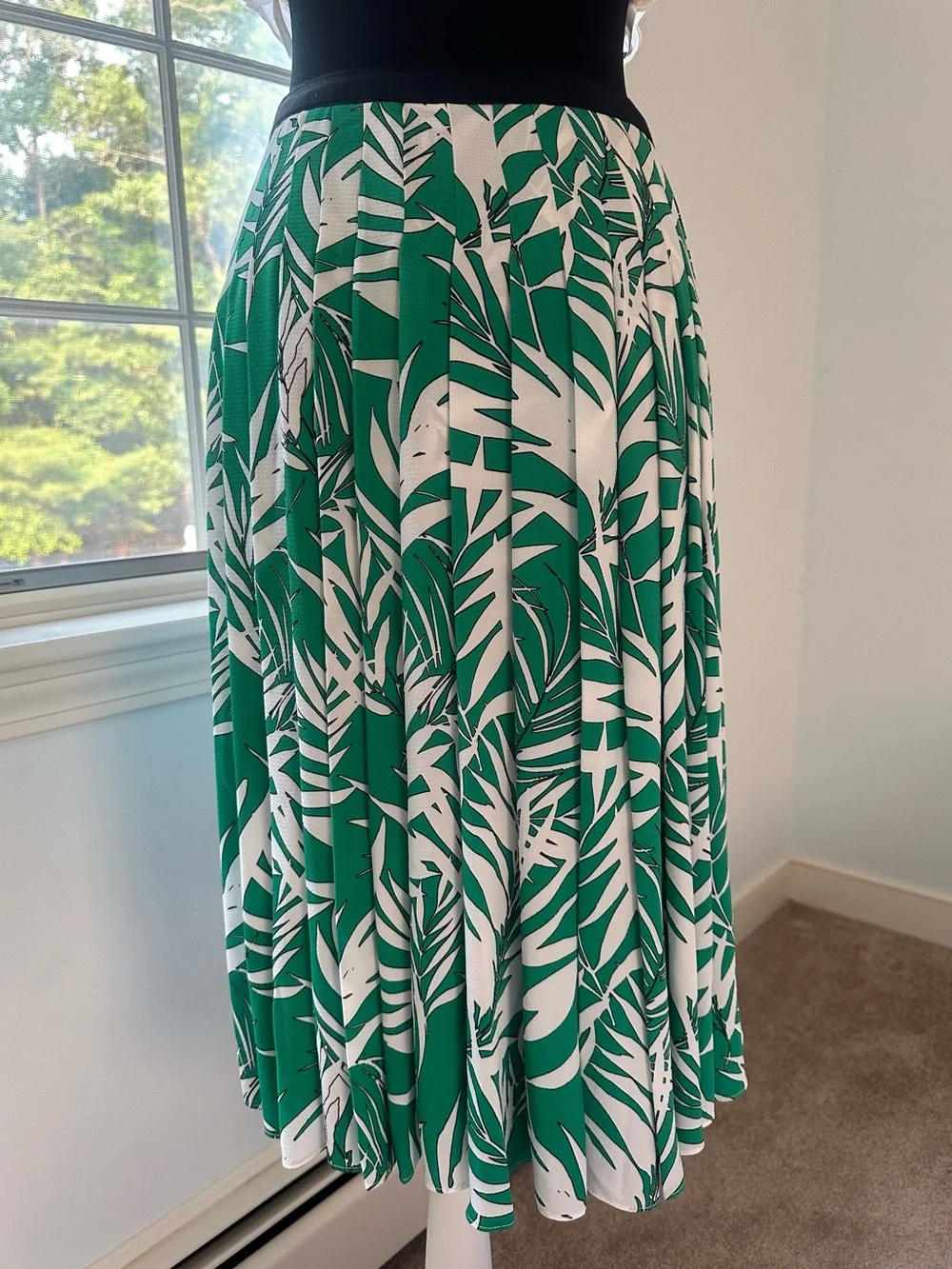 Talbots Resortwear Tropical Palm Leaf Pleated Midi Skirt Green White Size 2
